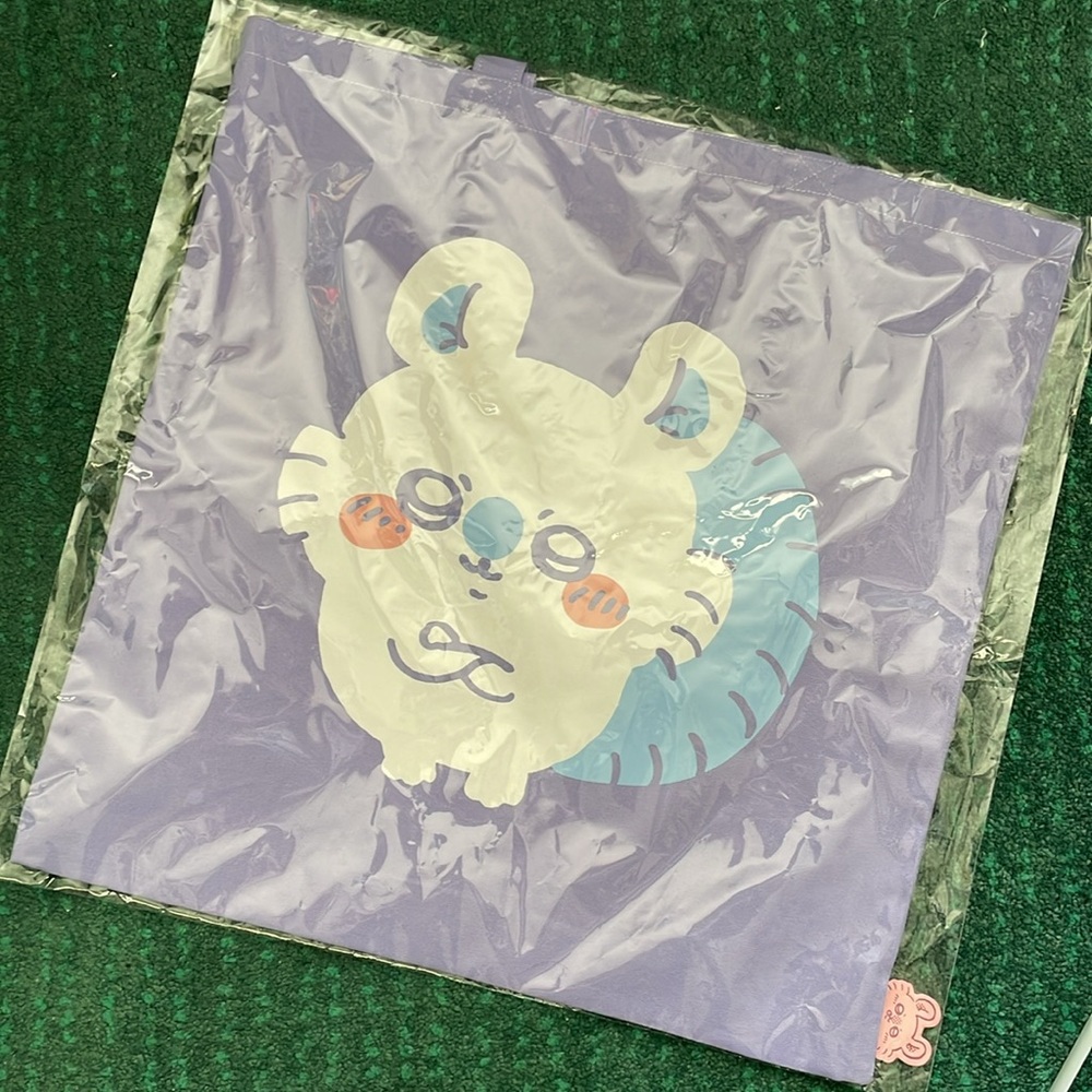 Chiikawa - Momonga Large purple tote NWT - Japan